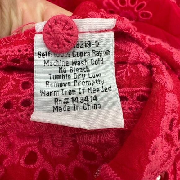 Johnny Was Women’s Red Floral Symmetrical Boho Eyelet Sleeveless Blouse - Picture 5 of 10